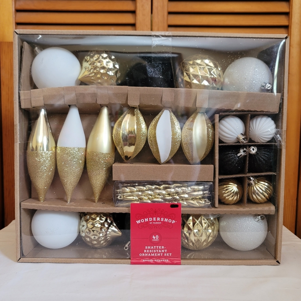 NWT Target Wondershop Ornament Set